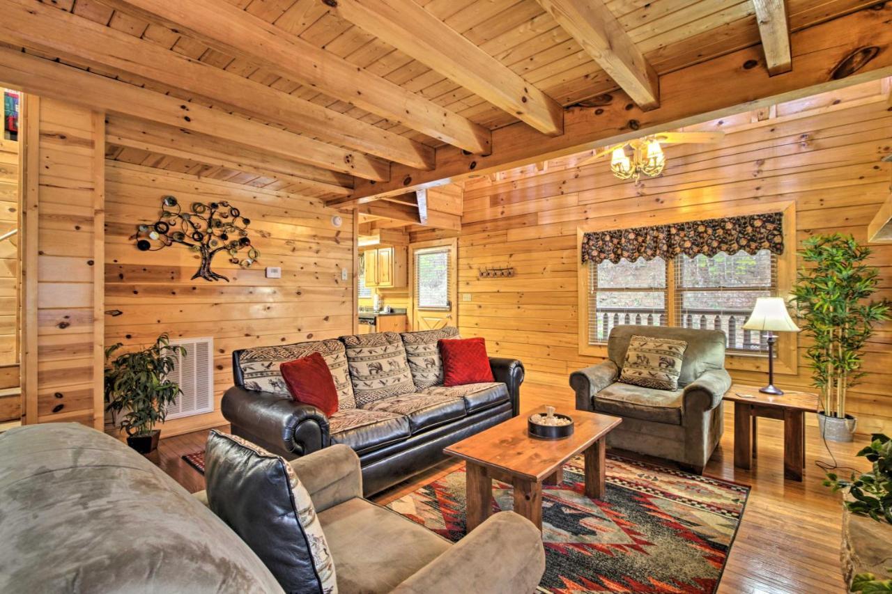 Cabin With Hot Tub About 2 Mi To Island In Pigeon Forge! Zewnętrze zdjęcie