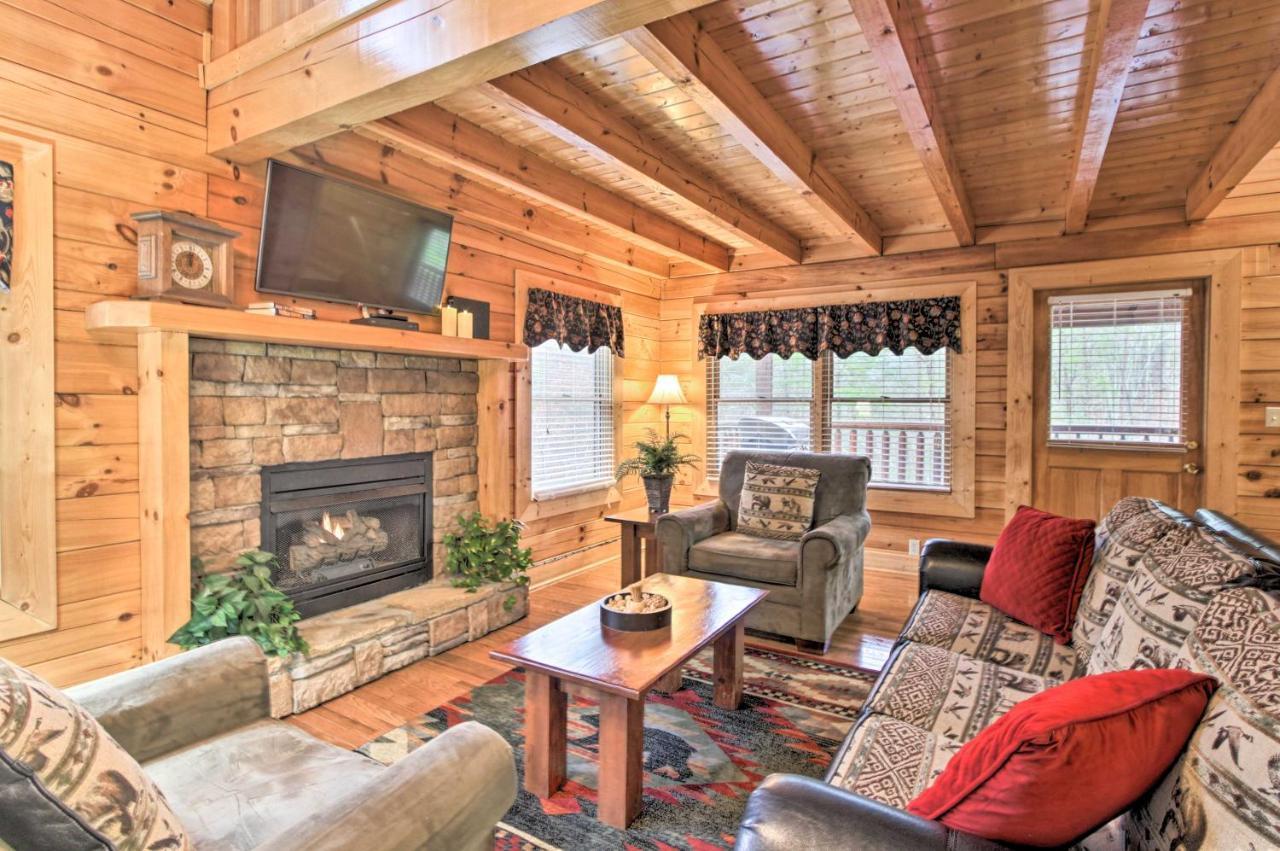 Cabin With Hot Tub About 2 Mi To Island In Pigeon Forge! Zewnętrze zdjęcie
